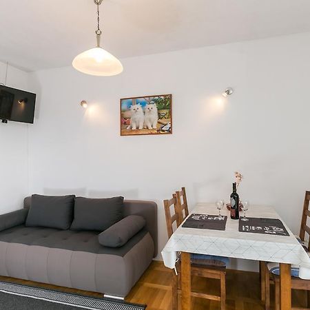 Apartments Oliva ツァヴタット エクステリア 写真