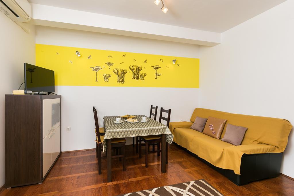Apartments Oliva ツァヴタット エクステリア 写真