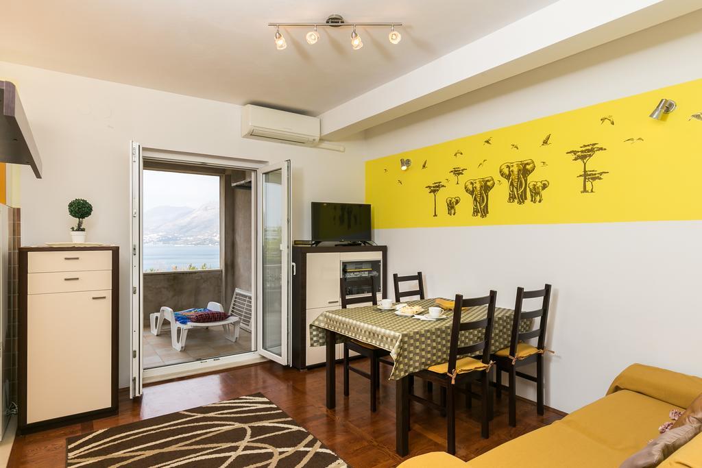 Apartments Oliva ツァヴタット エクステリア 写真