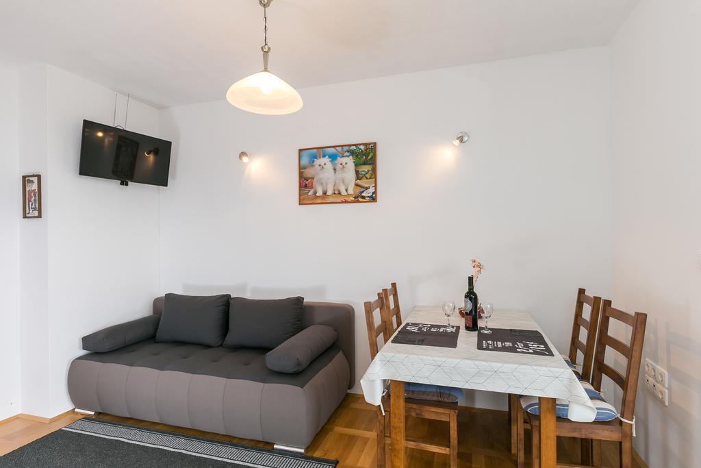 Apartments Oliva ツァヴタット エクステリア 写真